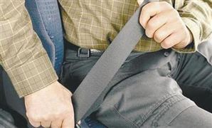 公安部将推动车后排人员戴安全带 汽车安全带市场需求旺盛