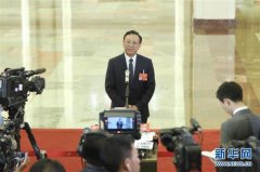 江必新：三方面系列举措保护民营企业和企业家合法权益